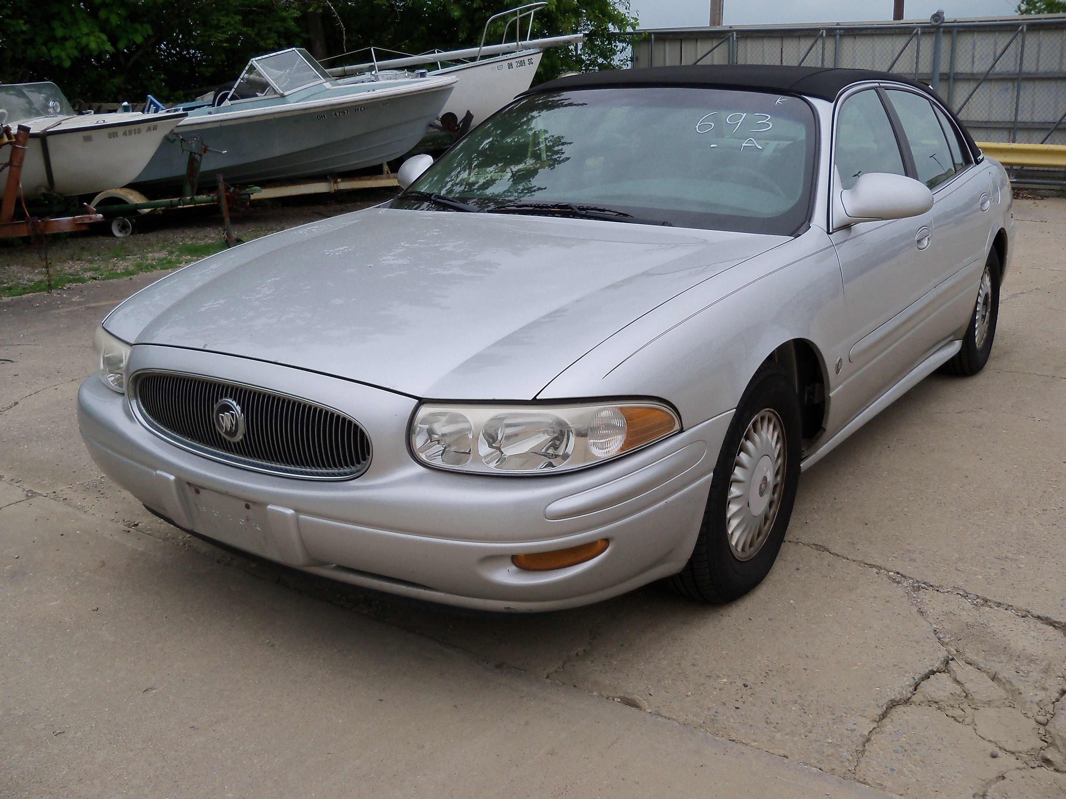 00BuickLeSabre_front