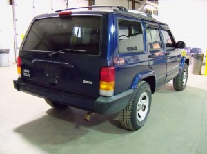 2000 Jeep Cherokee Rear