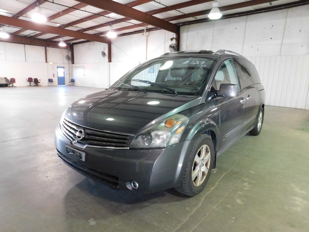 Front View of 2007 Nissan Quest at Goodwill Auto Auction