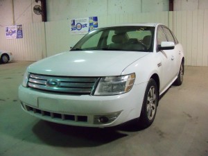 2008 Ford Taurus Front
