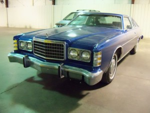 1976 Ford LTD Front