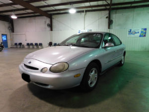 1997 Ford Taurus Front